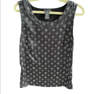 Ann Taylor black & white sleeveless blouse top XS machine washable EUC